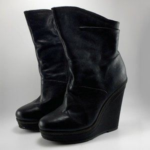 Calvin Klein Haiden Burnished Grainy Leather Wedge Booties Womens Size 5